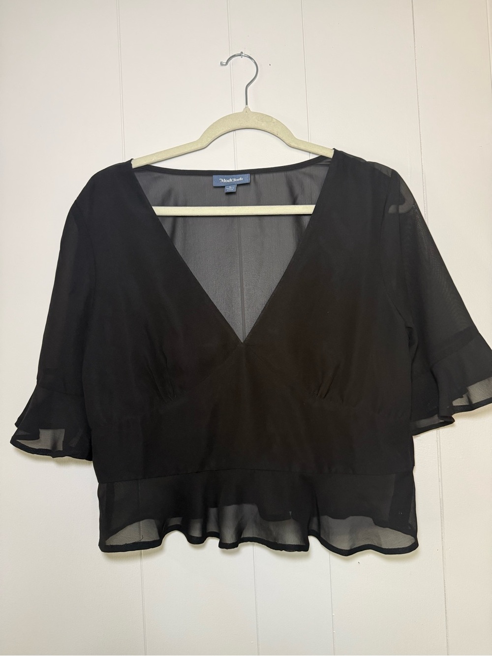 Modcloth Black Sheer V-Neck Ruffle-Hem Peplum Cropped Size Large Blouse